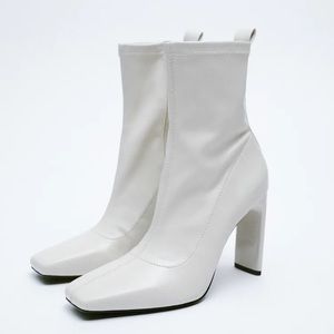 Zara Ankle Boot with Heel. Off White, Square Toe